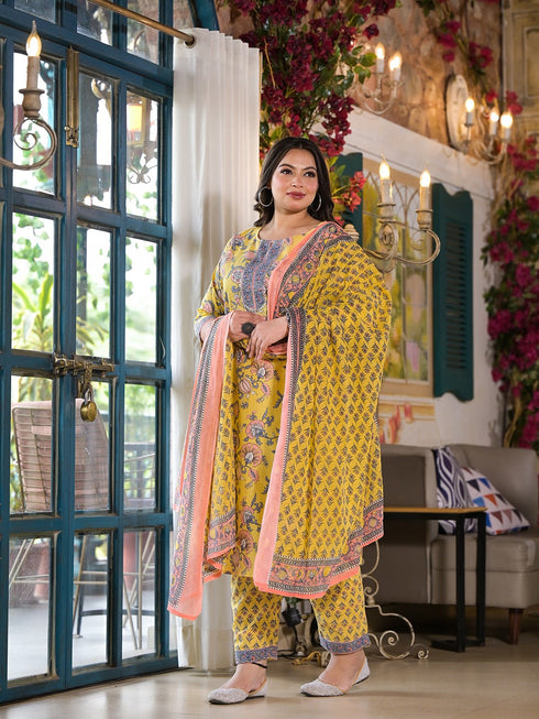 Women Plus Size Yellow Pure Cotton Kurta Set With Dupatta